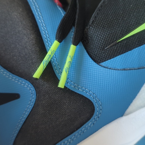 Nike LeBron IX (10.5M) - Picture 13 of 16